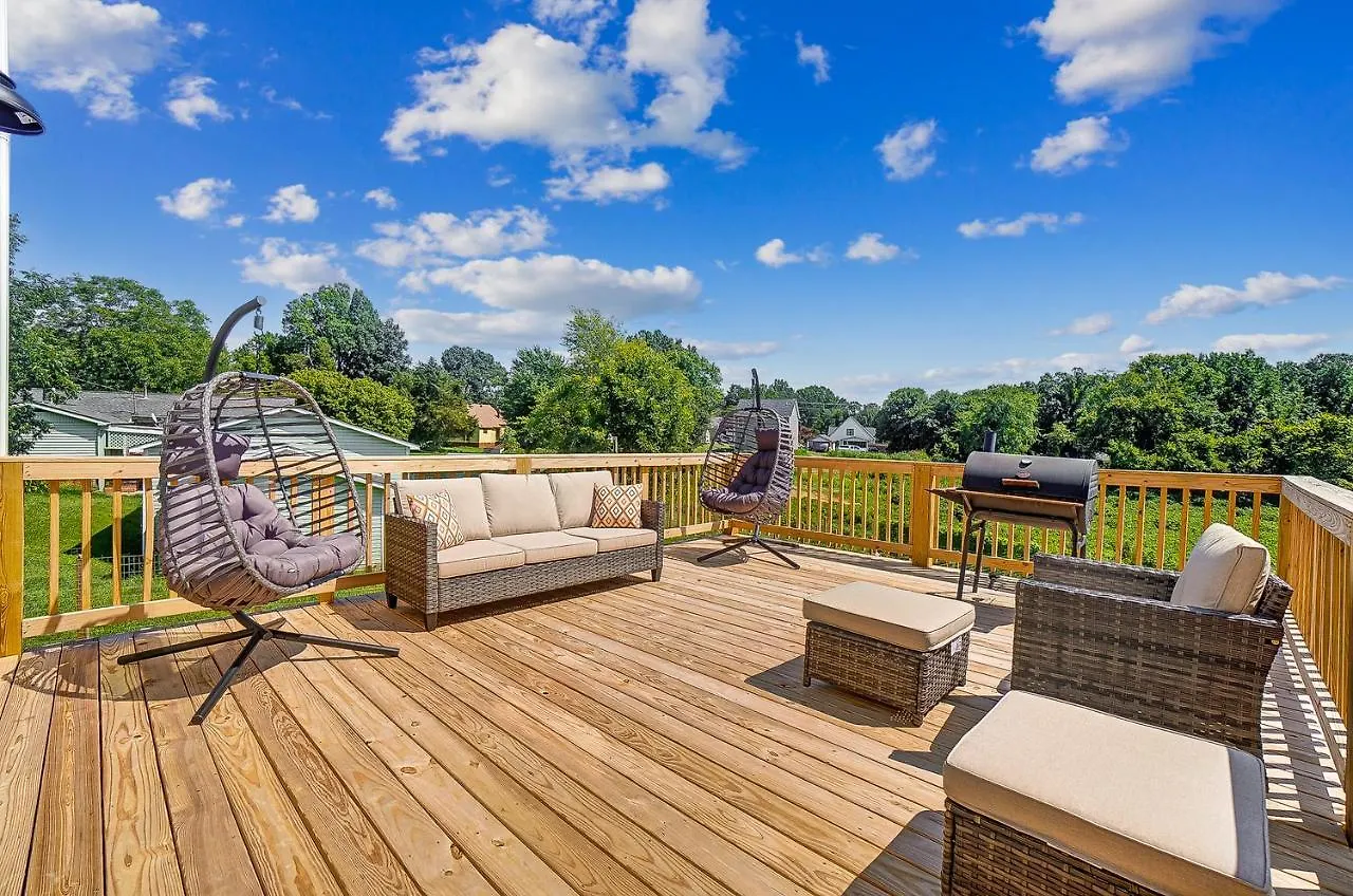 New!! Cozy Home In Charlotte, Near White Water Center, Uptown & Airport! Charlotte
