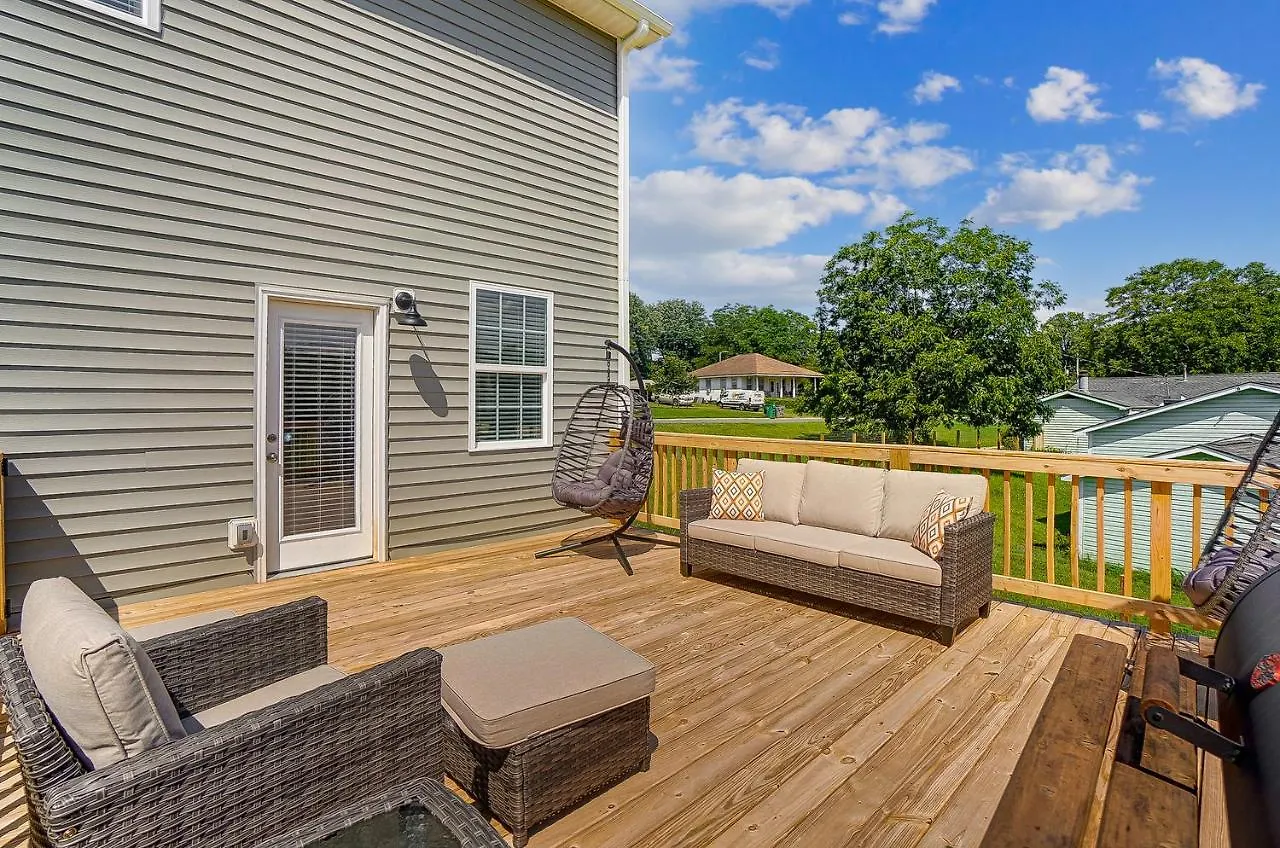 New!! Cozy Home In Charlotte, Near White Water Center, Uptown & Airport! 0*, Charlotte