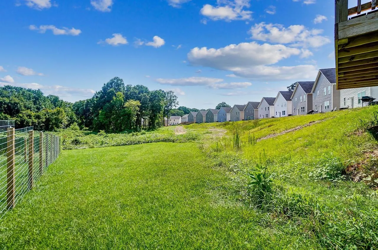 Сasa de vacaciones New!! Cozy Home In Charlotte, Near White Water Center, Uptown & Airport! Estados Unidos